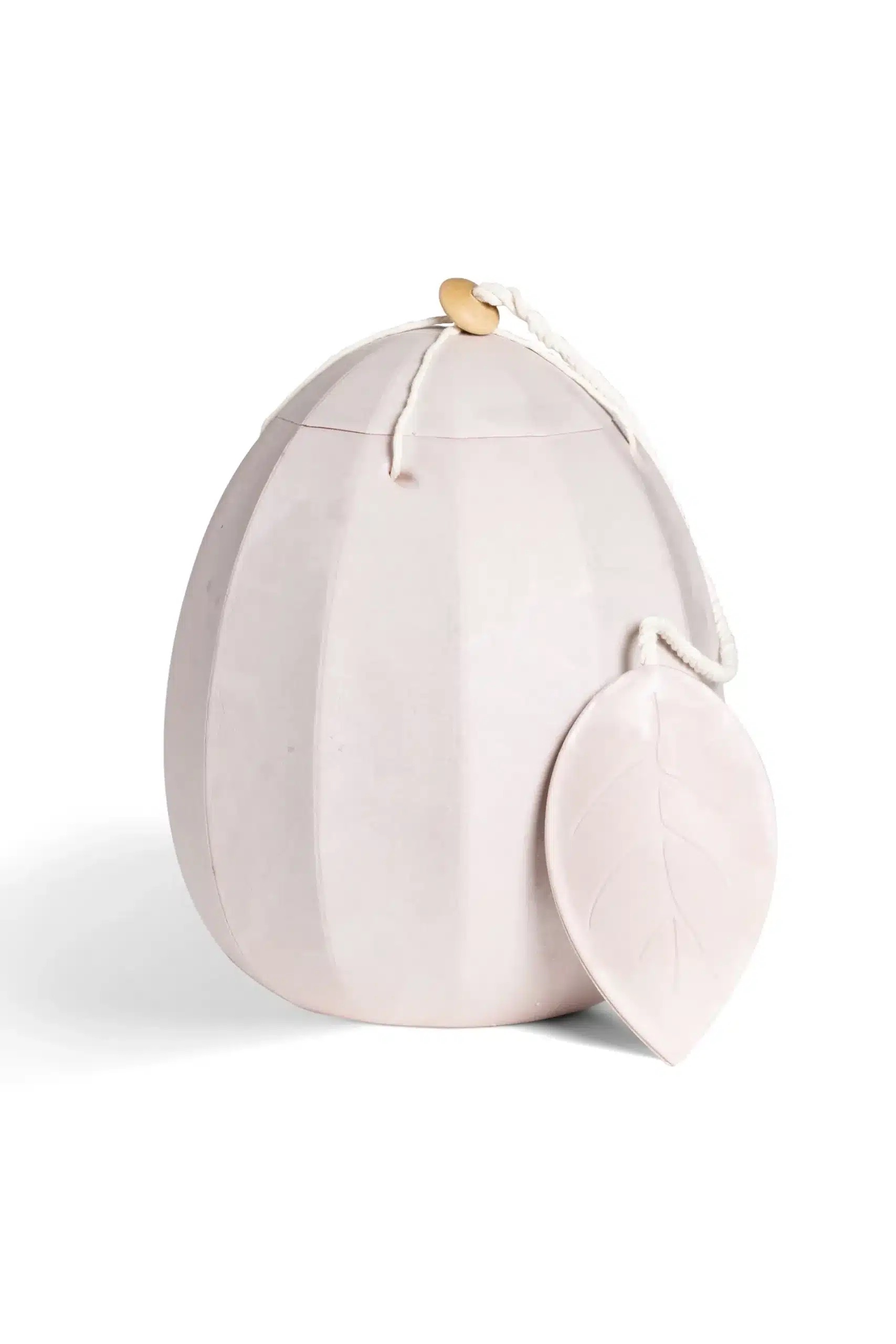 Beyond-Life, Lyserød