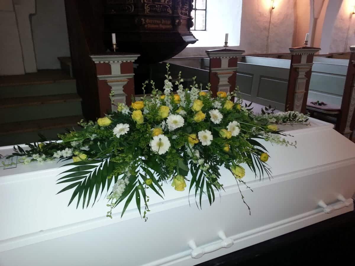 Kistepynt 20 – Roser, ridderspore, gerbera og gylderis