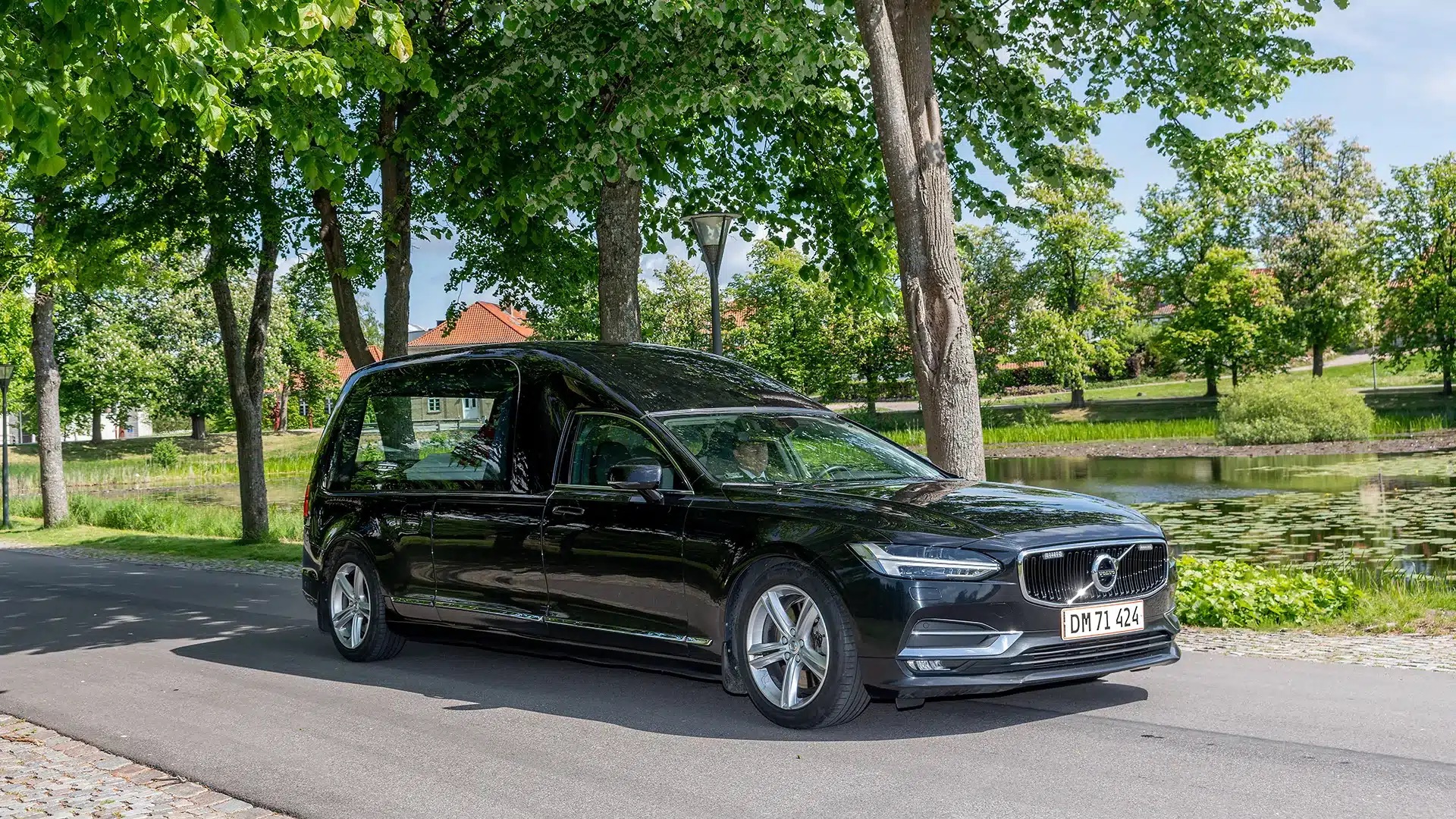 rustvogn_paa-vej_forfra_skraa2