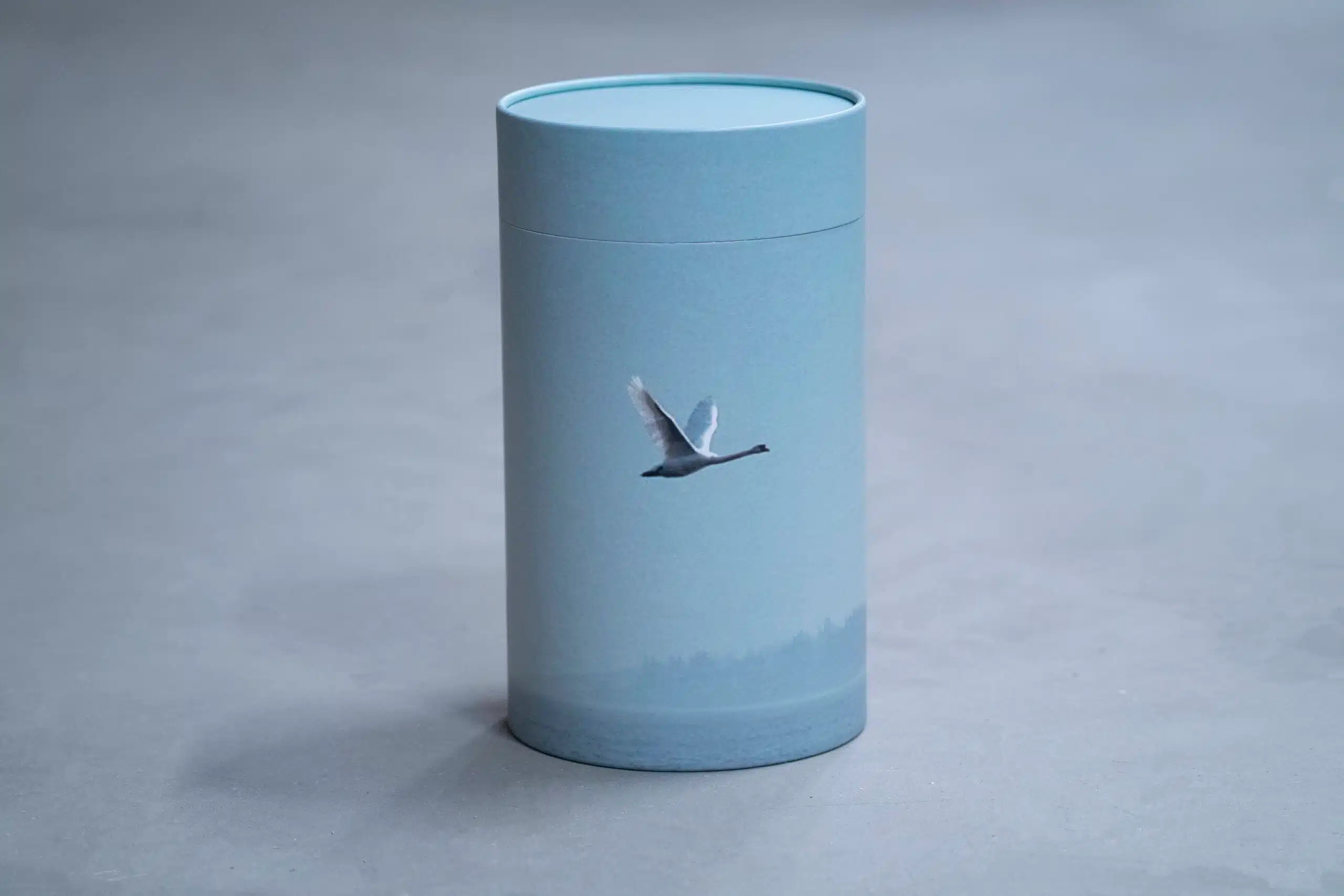 urne_blaa_med_fugl