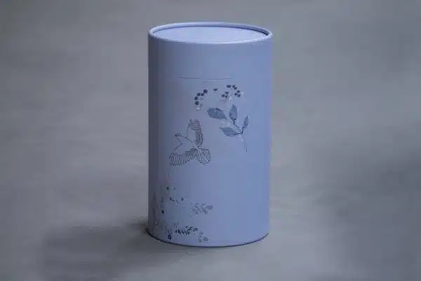 urne_lysblaa_med_fugl